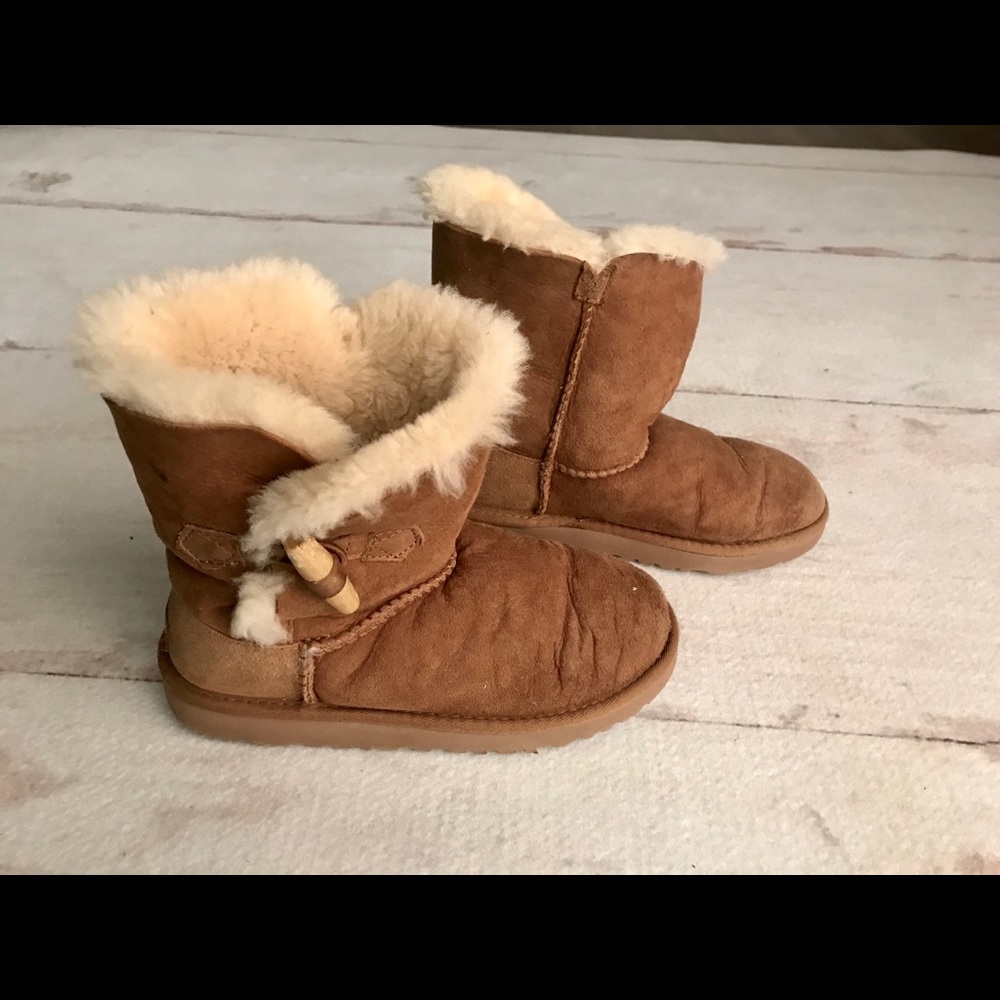 Girls Ugg’s - size 3